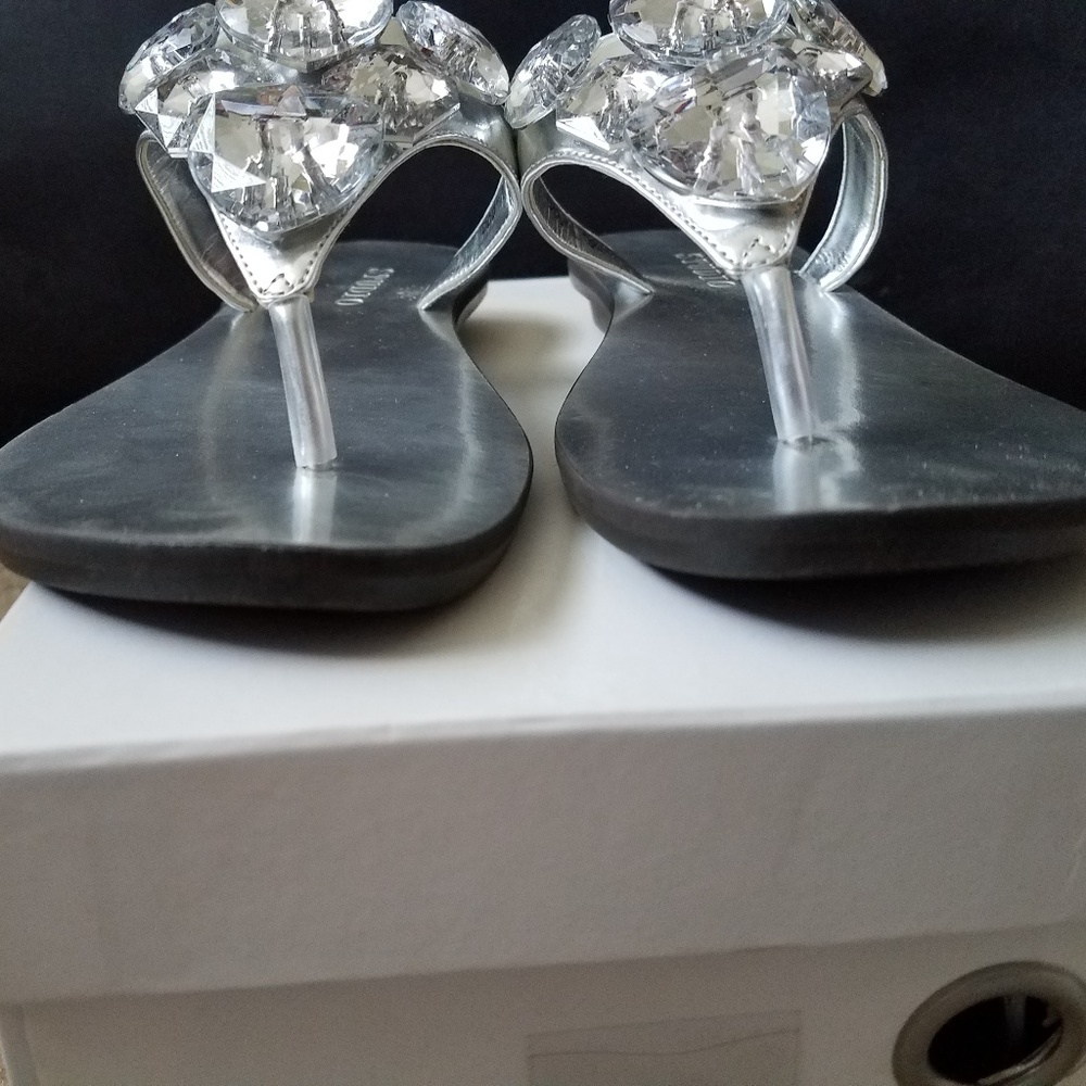 Silver jewelled thong sandal 36 - Picture 3 of 8